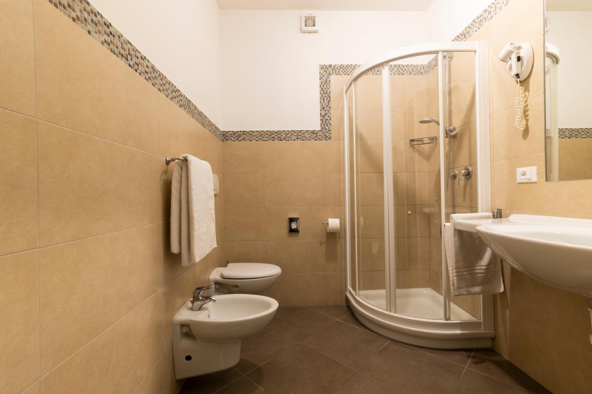 Hotel Miami Lido di Jesolo Szoba fotó