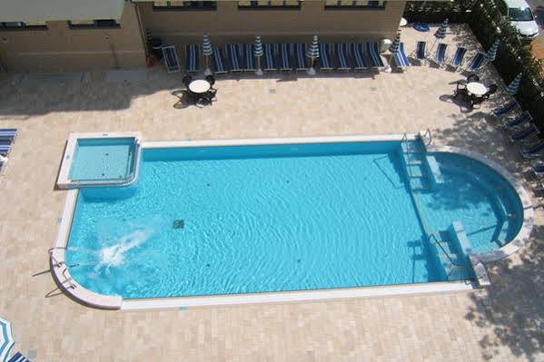 Hotel Miami Lido di Jesolo Kültér fotó